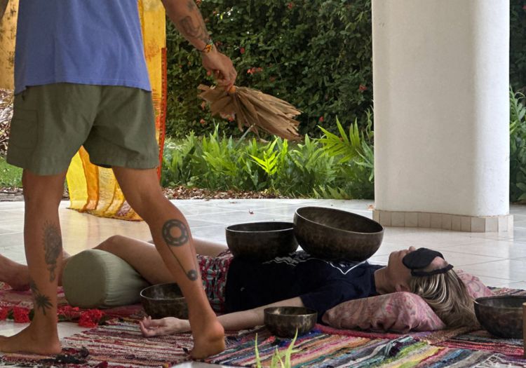 private-tibetan-sound-bowl-treatment-1